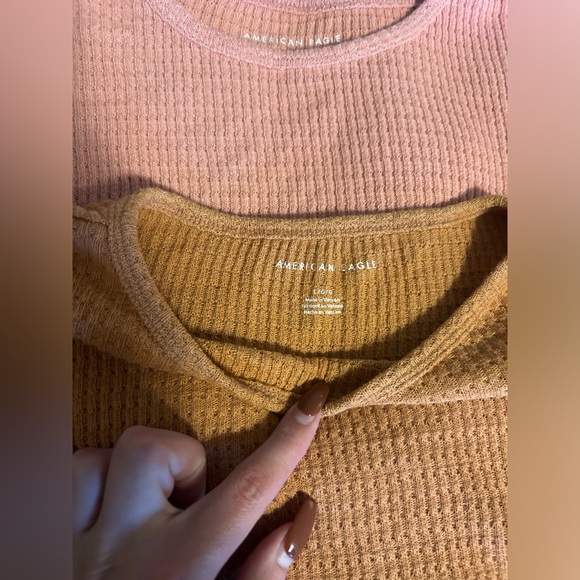 AMERICAN EAGLE two pack waffle knit cropped tshirts L - Picture 2 of 6